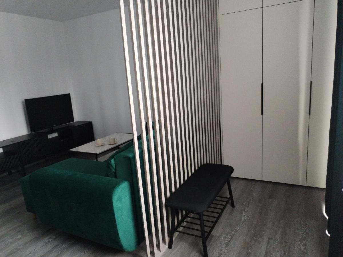 Apartman Pri Parku Solcany Ngoại thất bức ảnh